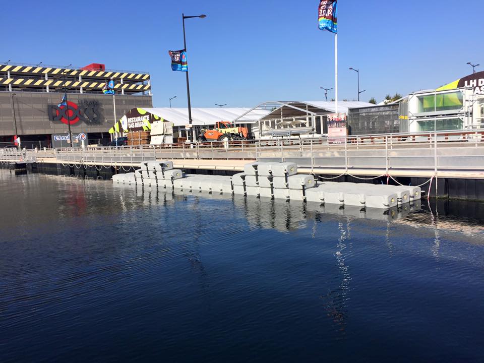 Ponton flottant Ponton flottant